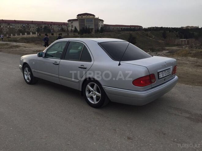 Mercedes E 230 1996, 250,000 km - 2.3 l - Sumqayıt