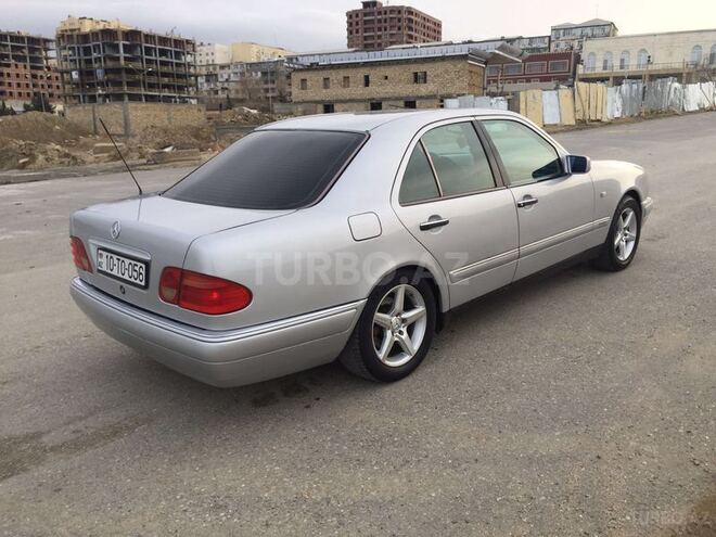 Mercedes E 230 1996, 250,000 km - 2.3 l - Sumqayıt