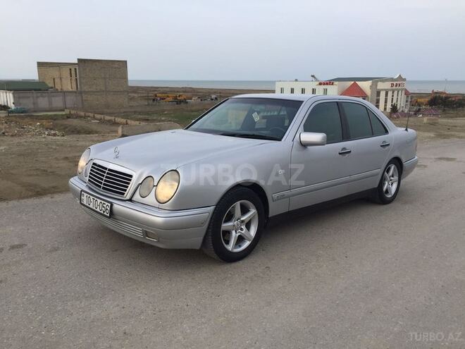 Mercedes E 230 1996, 250,000 km - 2.3 l - Sumqayıt