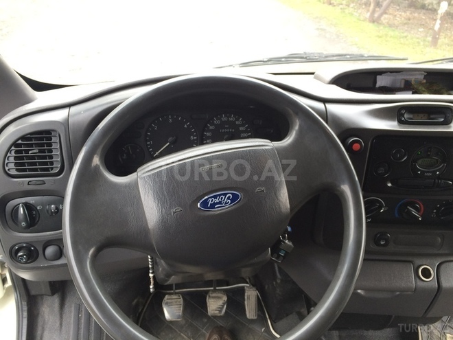 Ford Transit 2001, 220,000 km - 2.0 l - Zaqatala