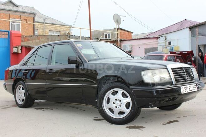 Mercedes E 200 1993, 185,000 km - 2.0 л - Bakı
