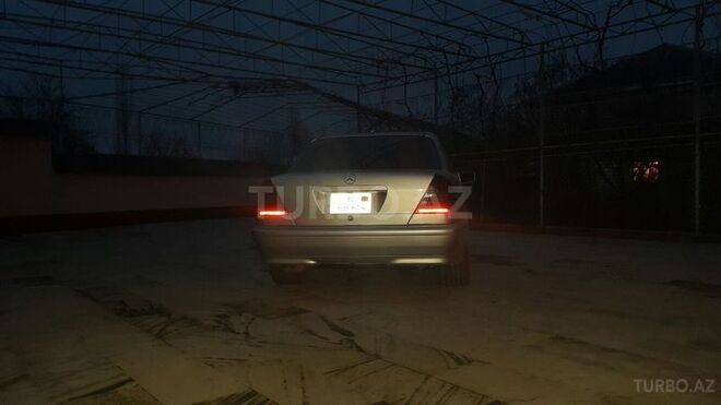 Mercedes C 230 1999, 190,291 km - 2.3 л - Qazax
