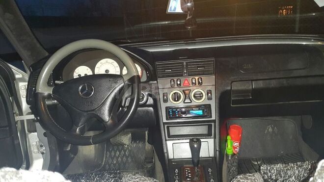 Mercedes C 230 1999, 190,291 km - 2.3 л - Qazax