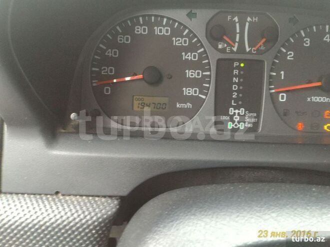Mitsubishi Pajero io 2001, 194,000 km - 2.0 l - Bakı