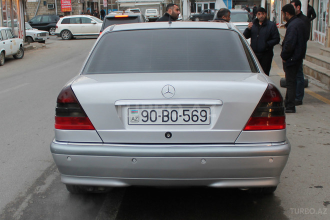 Mercedes C 240 1999, 210,000 km - 2.4 l - Bakı