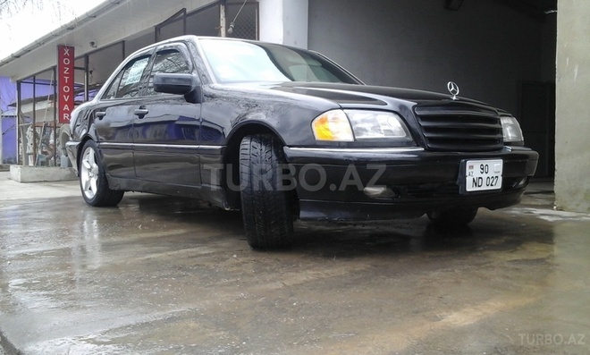 Mercedes C 250 2000, 184,000 km - 1.3 л - Xaçmaz