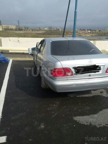 Mercedes E 200 1997, 250 km - 0.2 l - Bakı