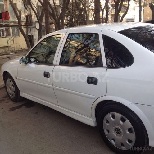 Opel Vectra 2000, 210,000 km - 1.8 l - Bakı