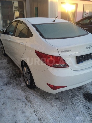 Hyundai Accent 2015, 2,700 km - 1.6 л - Bakı