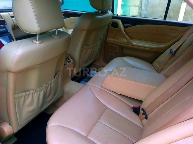 Mercedes E 240 2001, 160,257 km - 2.6 l - Bakı