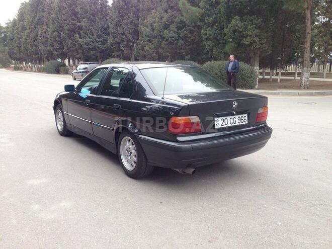 BMW 316 1992, 250,000 km - 1.6 l - Sumqayıt