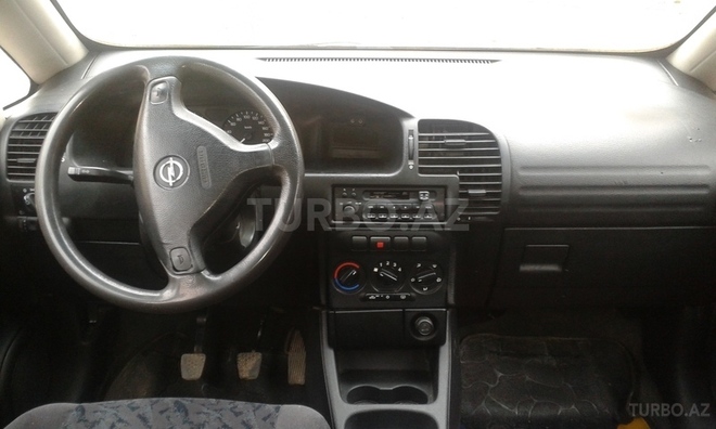 Opel Zafira 1999, 241,200 km - 1.6 l - Bakı