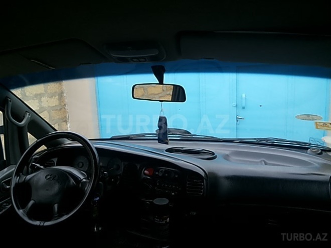 Hyundai H-1 2005, 352,000 km - 2.5 л - Bakı