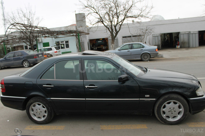 Mercedes C 180 1996, 240,000 km - 1.8 l - Bakı