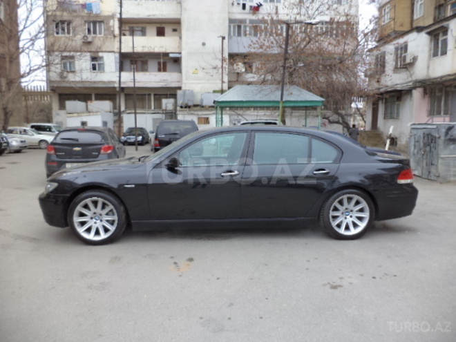 BMW 750 2006, 179,000 km - 4.4 л - Bakı
