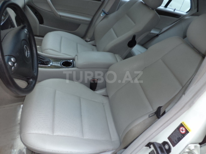 Mercedes C 230 2007, 81,000 km - 2.5 л - Bakı