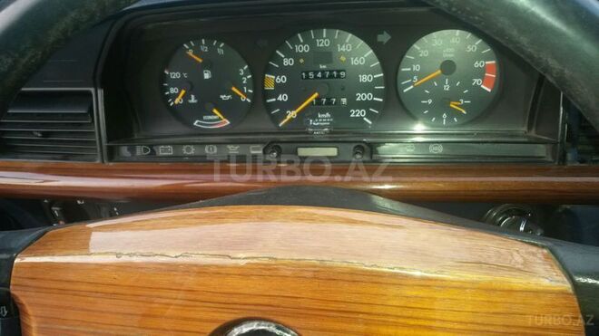 Mercedes 190 1991, 327,000 km - 2.3 л - Bakı