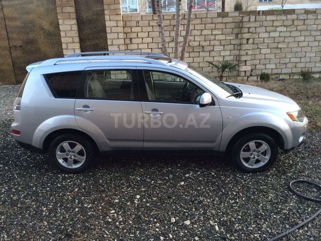 Mitsubishi Outlander 2007, 130,000 km - 2.5 l - Bakı