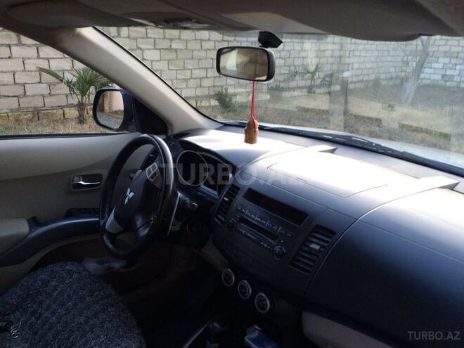 Mitsubishi Outlander 2007, 130,000 km - 2.5 l - Bakı