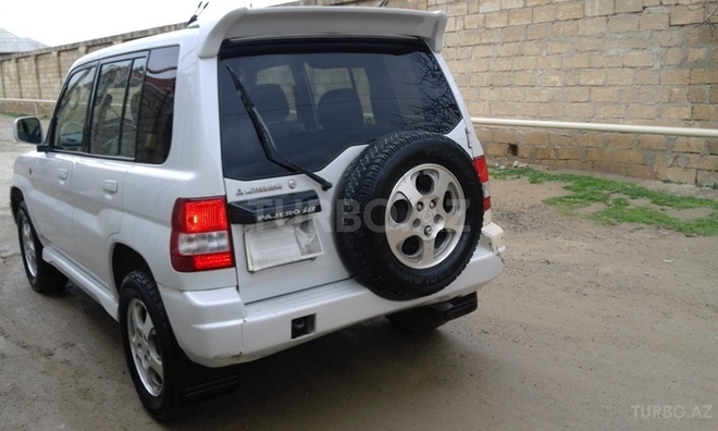 Mitsubishi Pajero io 1999, 188,350 km - 2.0 l - Bakı
