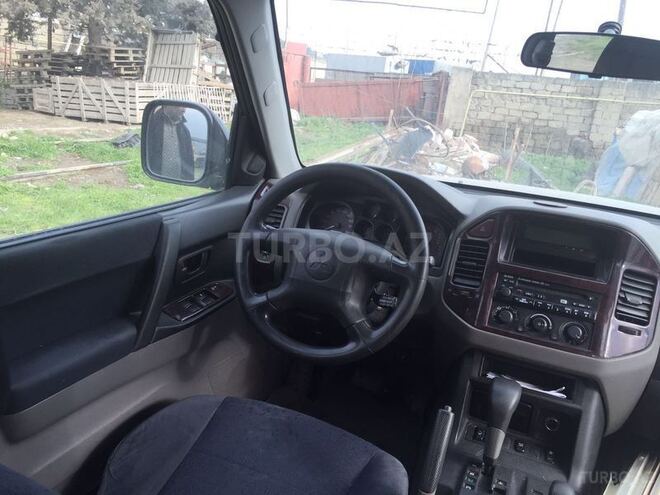 Mitsubishi Pajero 2000, 240,000 km - 3.2 l - Bakı