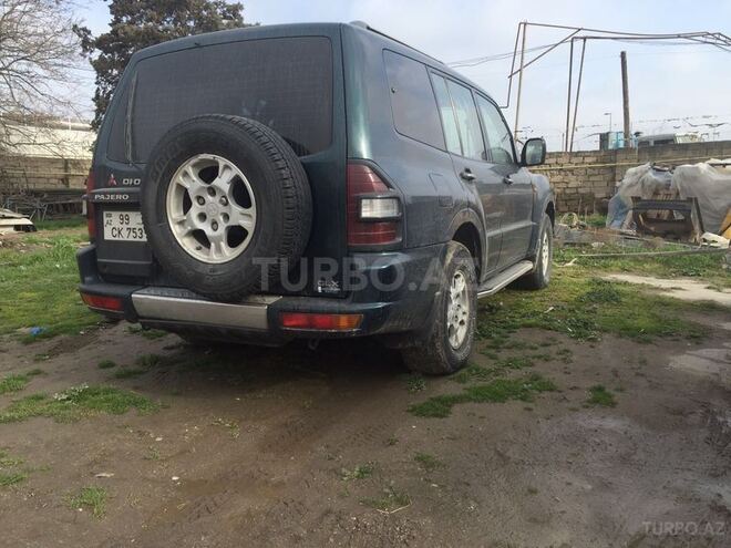 Mitsubishi Pajero 2000, 240,000 km - 3.2 l - Bakı