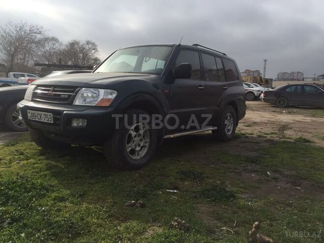 Mitsubishi Pajero 2000, 240,000 km - 3.2 l - Bakı