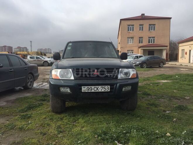 Mitsubishi Pajero 2000, 240,000 km - 3.2 l - Bakı