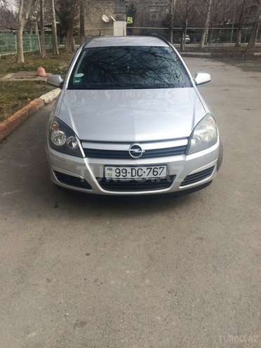 Opel Astra 2004, 216,000 km - 1.6 l - Mingəçevir