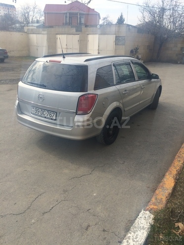 Opel Astra 2004, 216,000 km - 1.6 l - Mingəçevir