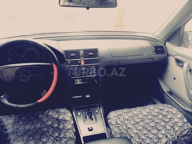 Mercedes C 220 1995, 230,000 km - 2.2 л - Bakı