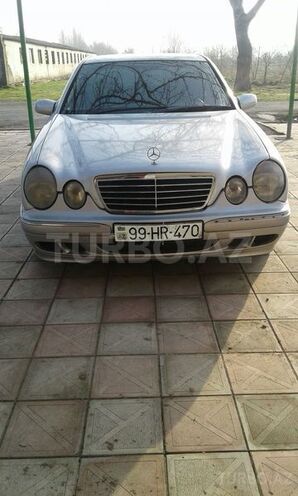 Mercedes E 270 2000, 100,000 km - 2.7 л - Bakı
