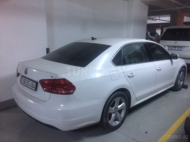 Volkswagen Passat 2013, 34,700 km - 2.5 l - Bakı