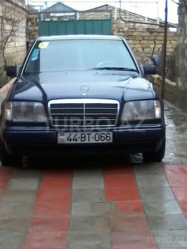 Mercedes E 220 1995, 358,000 km - 2.2 л - Bakı