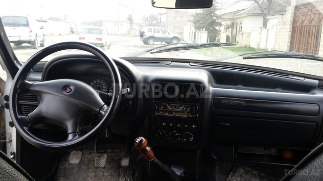 GAZ 31105 2005, 10,000 km - 2.3 l - Kürdəmir
