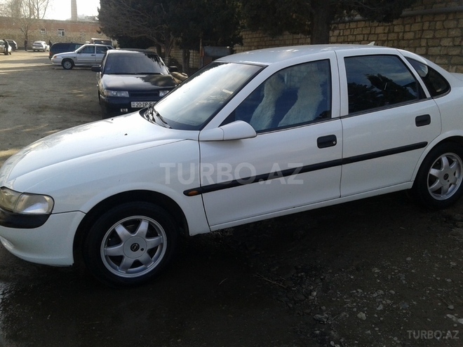 Opel Vectra 1998, 210,000 km - 1.8 l - Gəncə
