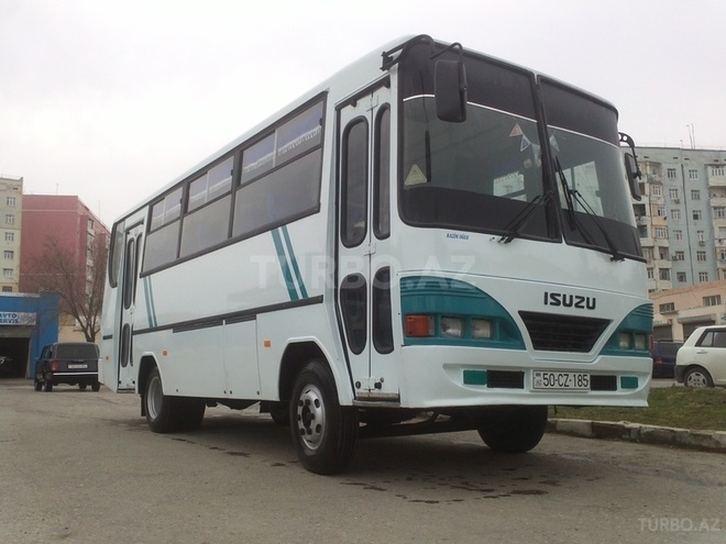 Isuzu MD 22 B 1997, 200,000 km - 0.4 l - Sumqayıt
