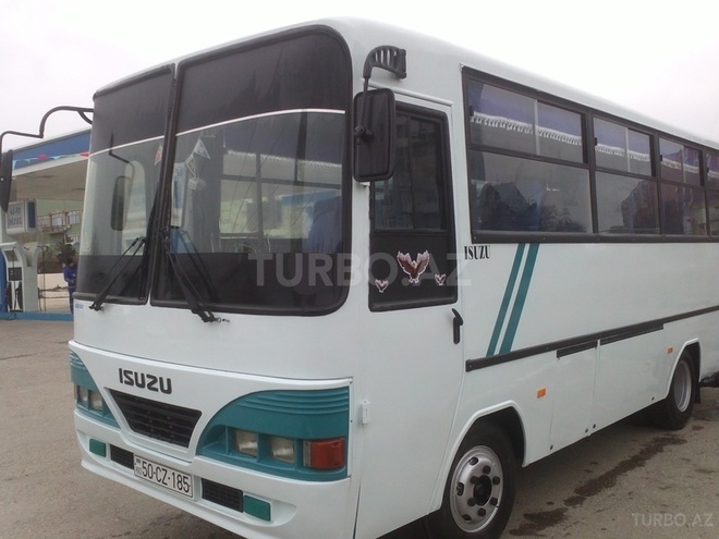 Isuzu MD 22 B 1997, 200,000 km - 0.4 l - Sumqayıt