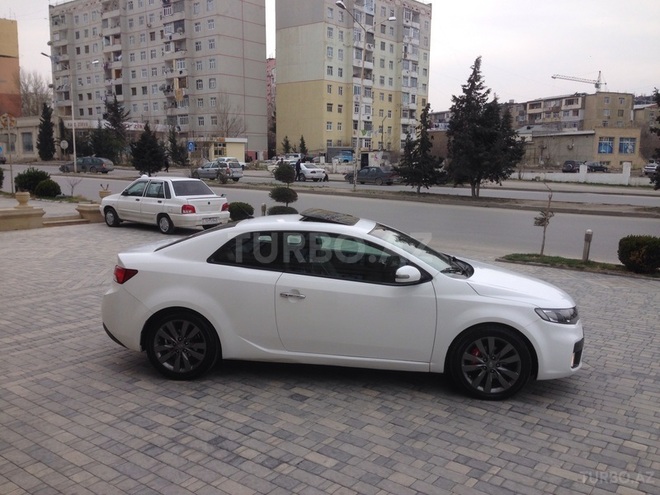 Kia Cerato Koup 2010, 135,000 km - 2.0 l - Sumqayıt