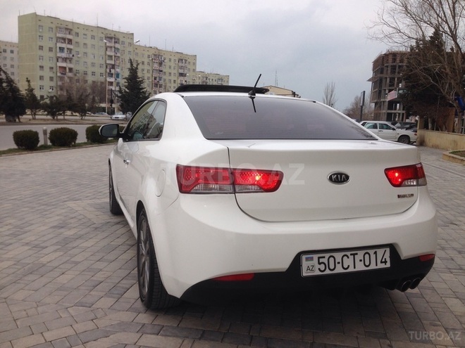 Kia Cerato Koup 2010, 135,000 km - 2.0 l - Sumqayıt