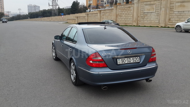 Mercedes E 320 2004, 185,000 km - 3.2 l - Bakı