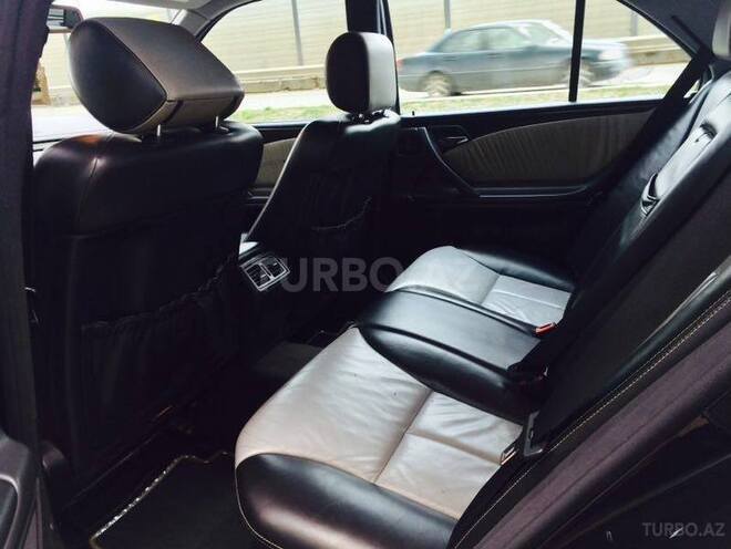 Mercedes E 320 2000, 180,000 km - 3.2 л - Bakı