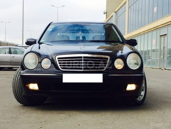 Mercedes E 320 2000, 180,000 km - 3.2 л - Bakı