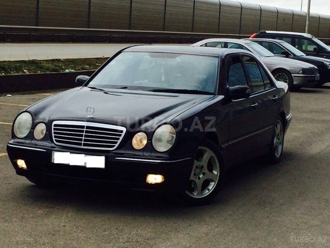 Mercedes E 320 2000, 180,000 km - 3.2 л - Bakı