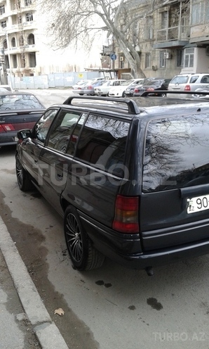 Opel Astra 1994, 424,570 km - 1.6 l - Bakı