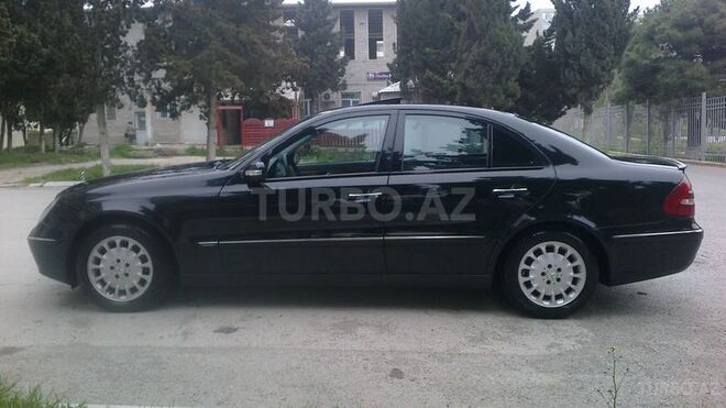 Mercedes E 270 2004, 260,000 km - 2.7 l - Bakı