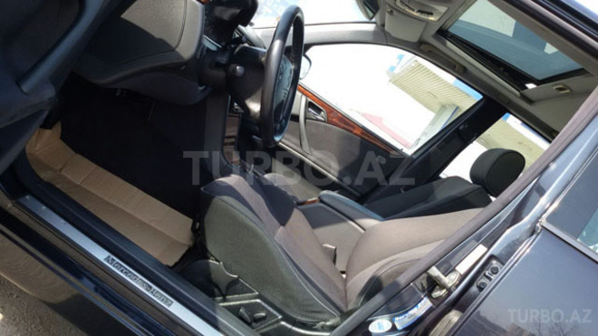 Mercedes E 240 2000, 178,000 km - 2.4 l - Sumqayıt