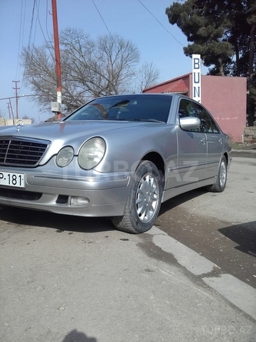 Mercedes E 320 2001, 312,500 km - 3.2 l - Xaçmaz
