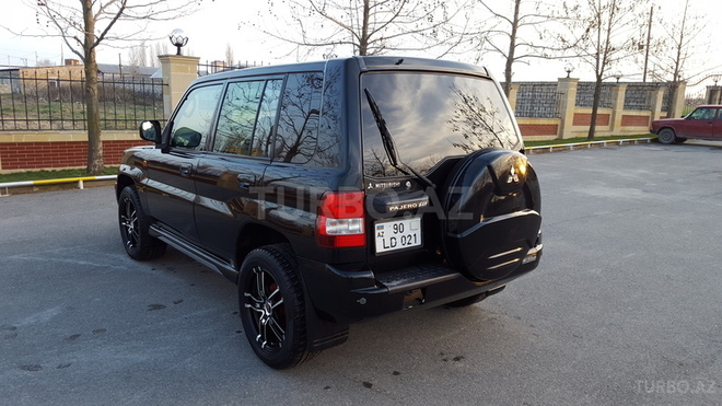 Mitsubishi Pajero io 2000, 150,000 km - 2.0 л - Bakı