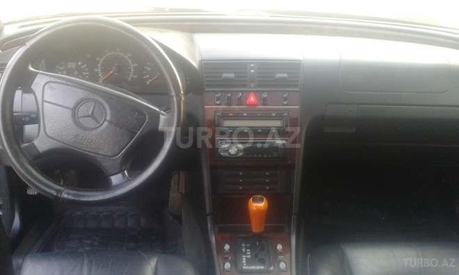 Mercedes C 230 1997, 215,000 km - 2.3 l - Sumqayıt